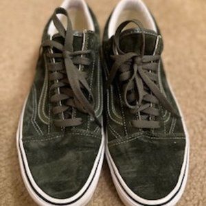 Vans olive green suede women's size 10